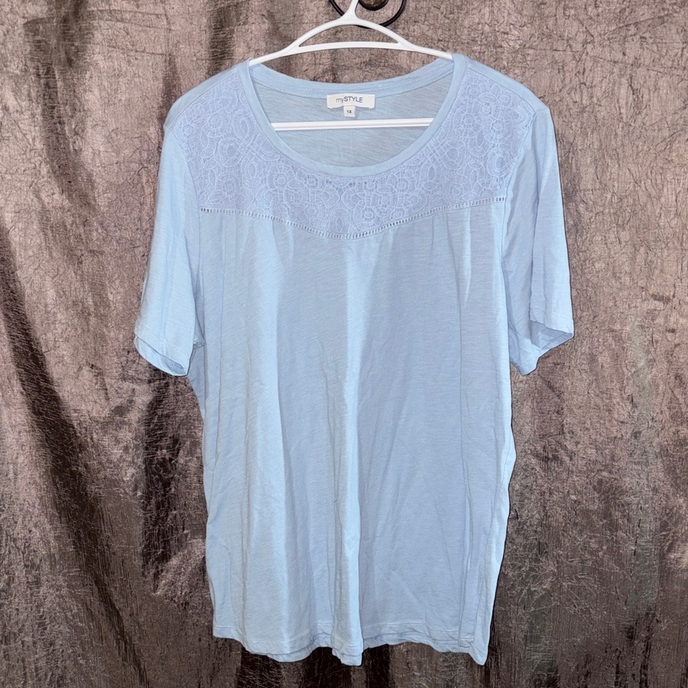 Croft & Barrow Sky Blue Lace Accent Tee